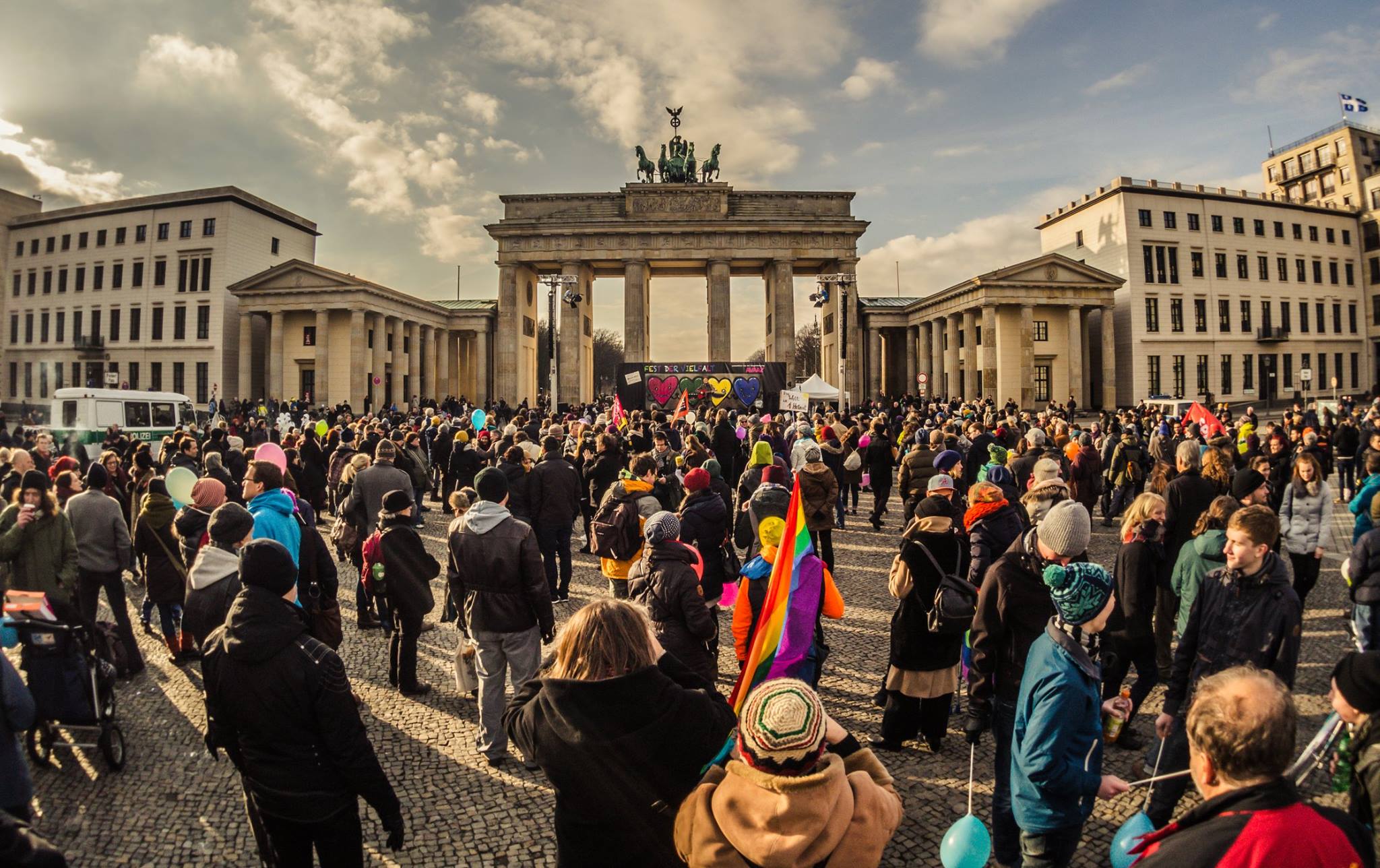 Avaaz - Berlin, Sonntag 1. Februar: Kommt alle zum Fest der Vielfalt
